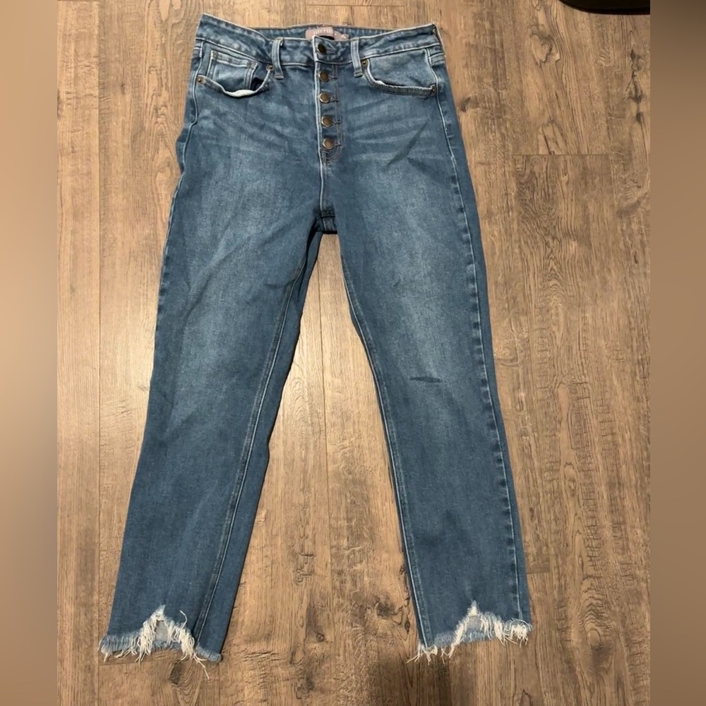 Just USA Distressed Blue Ankle Jeans distressed edges
